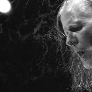 Foto Where Does A Body End?