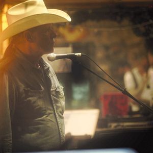 Foto Where Does A Body End?