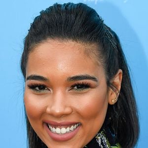 Foto Alexandra Shipp