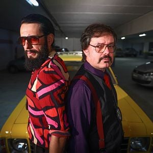 Foto Algo de Errado Não Está Certo