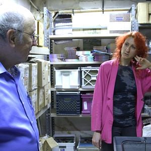 Foto Atrás da Estante