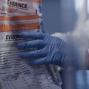 Foto How to Fix a Drug Scandal