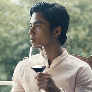 Foto Um Amor Proibido - Escute o Som do seu Coração