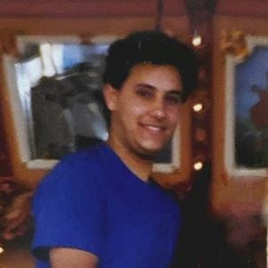 Foto Um Casamento e um Funeral