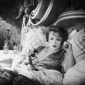 Foto Uma Moderna DuBarry