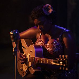 Foto Wunmi Mosaku