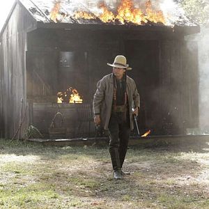 Foto Moses Brings Plenty