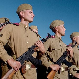 Foto AK-47 - A Arma Que Mudou o Mundo