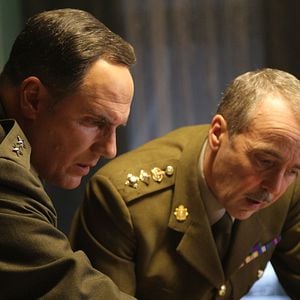 Foto Linhas Inimigas