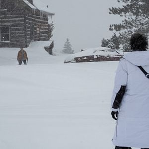 Foto Entre Armas e Brinquedos