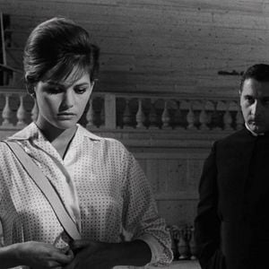 Foto A Moça com a Valise