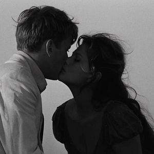 Foto A Moça com a Valise