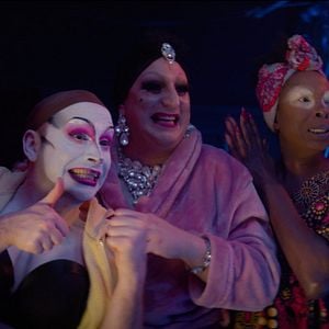 Foto Todos Estão Falando Sobre Jamie