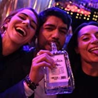 Foto De brutas, nada