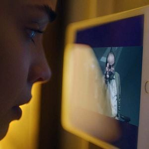 Foto Isolados: Medo Invisível