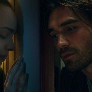 Foto Isolados: Medo Invisível