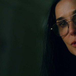 Foto Isolados: Medo Invisível