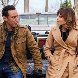 Foto Evil - Contatos Sobrenaturais