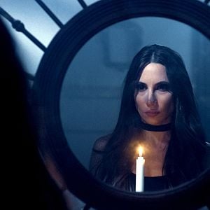 Foto O Mal Está ao Seu Lado