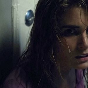 Foto O Mal Está ao Seu Lado