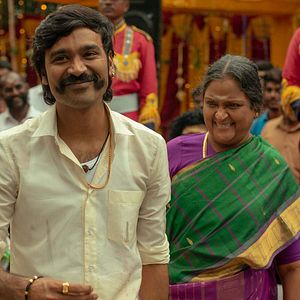 Foto V Dhanush