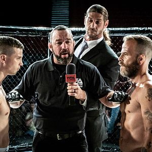 Foto Embattled - Dias de Luta