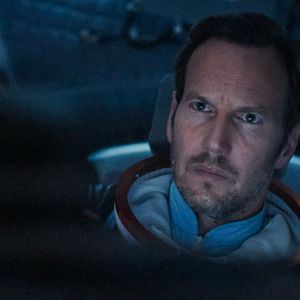 Foto Moonfall - Ameaça Lunar