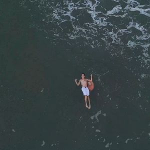 Foto O Artista e a Força do Pensamento