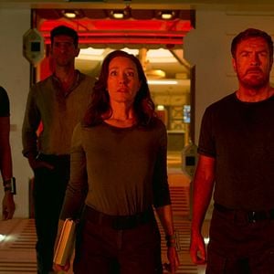 Foto Perdidos no Espaço (2018)