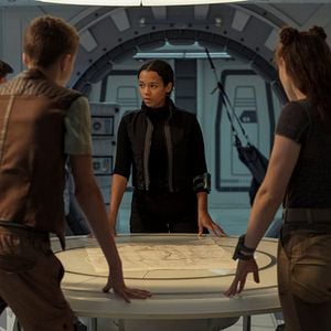 Foto Perdidos no Espaço (2018)