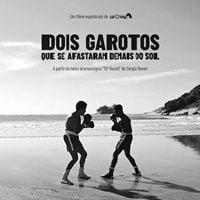 Foto Dois Garotos Que Se Afastaram Demais do Sol