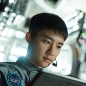 Foto The Moon: Sobrevivente