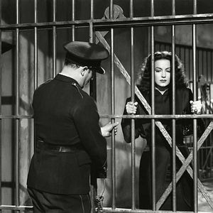 Foto A Deusa Ajoelhada