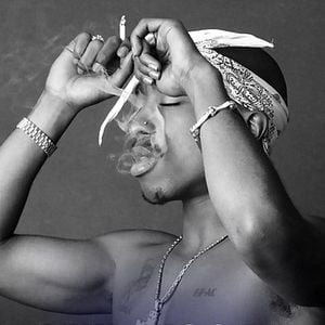 Foto Retratos de uma Vida - Tupac Shakur