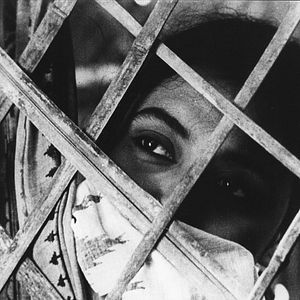 Foto Meghe Dhaka Tara