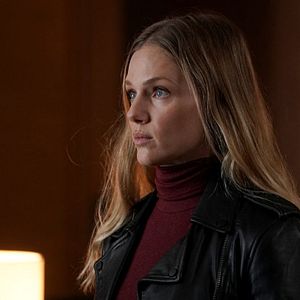 Foto Tracy Spiridakos