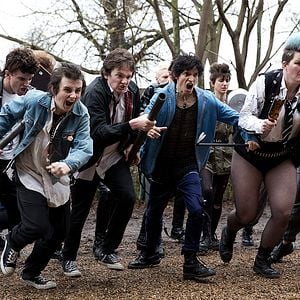 Foto Como Falar com Garotas em Festas