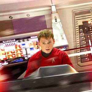 Foto Além da Escuridão - Star Trek