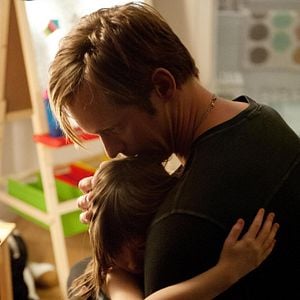 Foto Pelos Olhos de Maisie