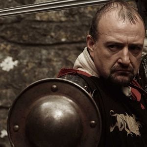 Foto A Coroa e o Dragão