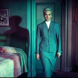 Foto Um Corpo que Cai