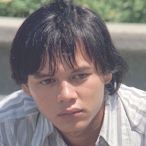 Foto Manila Nas Garras de Néon