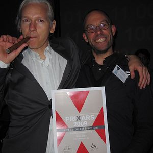 Foto Roubamos Segredos - A História do Wikileaks