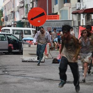 Foto Zumbis e Robôs