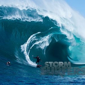 Foto Surfistas de Tempestades