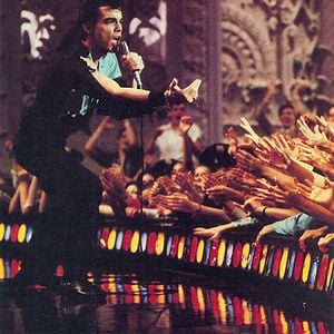 Foto À Sombra do Ídolo