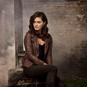 Foto Phoebe Tonkin