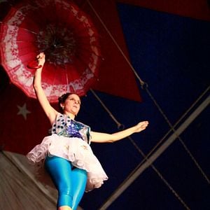 Foto Corda Bamba - História de uma Menina Equilibrista