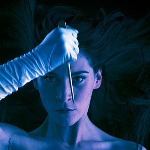 Foto O Estranho Colorido das Lágrimas do teu Corpo