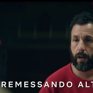 Foto Arremessando Alto